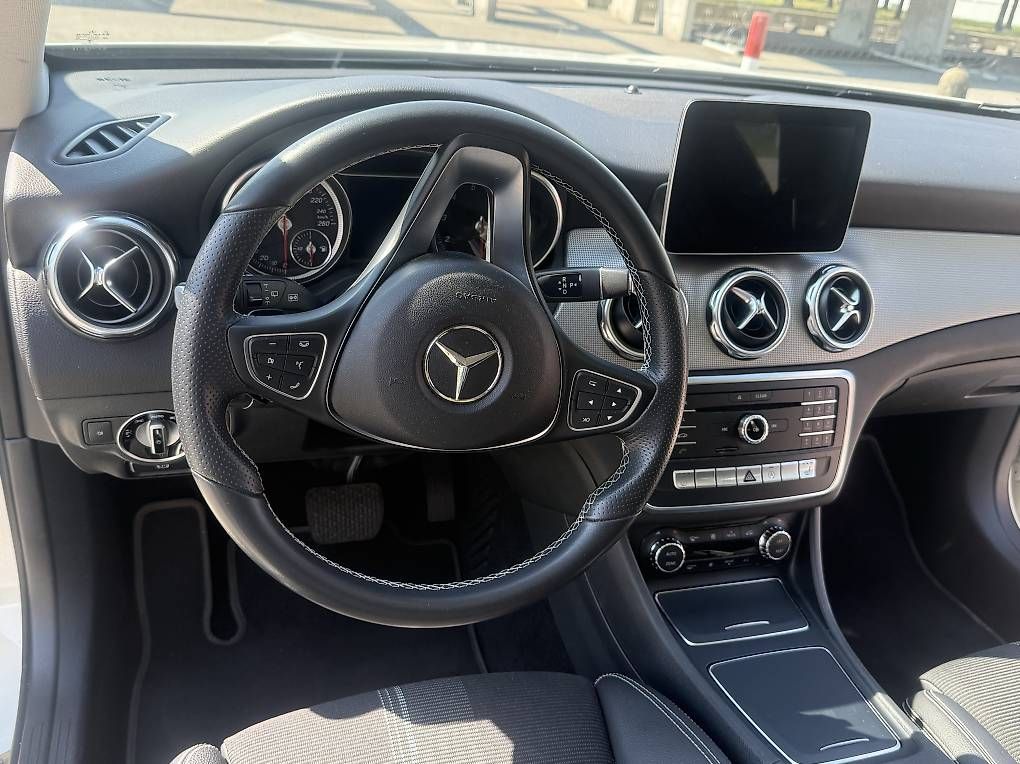 Autos: GLA 200 40000km collaudata  – D'occasion à Locarno par cve_k9h2 3