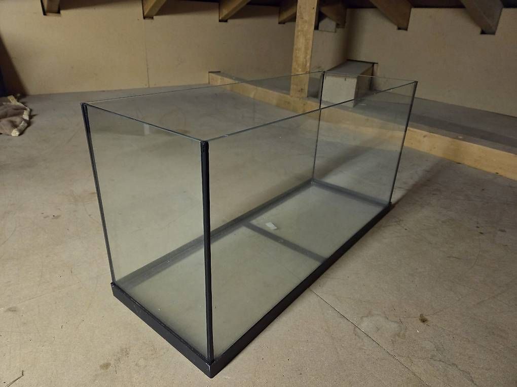 Aquarium: Aquarium / Terrarium gratis – Gebraucht aus Lausen von ral_sv9t 2