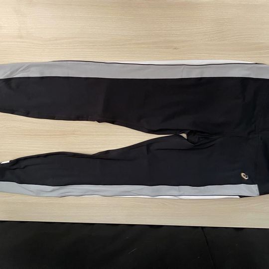 Asics Leggings: Leggings "Asics" de course " Taille 42 Neuf – Neu (gemäss Beschreibung) aus Genève von TradeCH 1