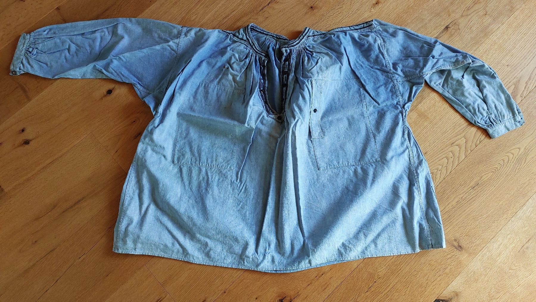 Camicie: Trachtenhemd blau, gebraucht – Difettoso da Thörigen venduto da Mairitterling