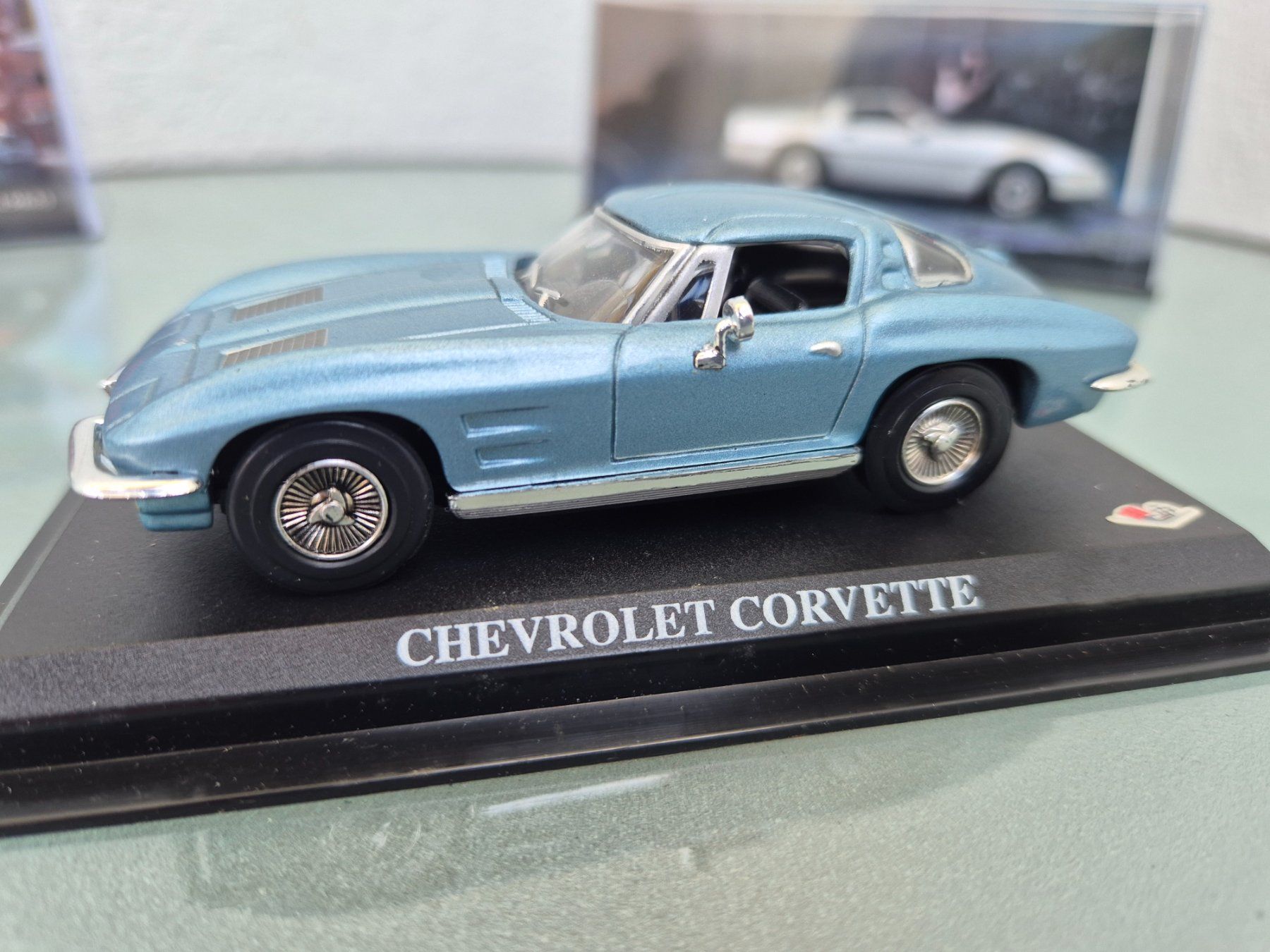 Chevrolet Modellini d'auto: Chevrolet Corvette Stingray  1963. 1:43 – Usato da Oberbuchsiten venduto da laffite54 3