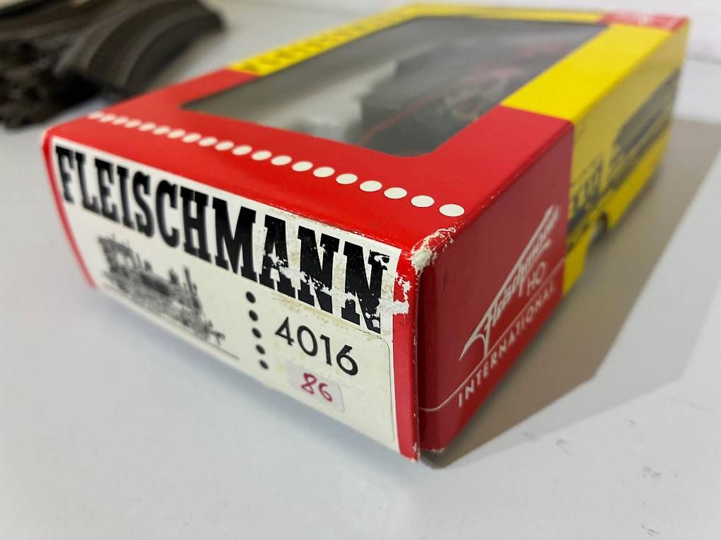 Fleischmann Modelleisenbahnen: H0 Fleischmann DC 4016 BR 70091 Top Zustand – Gebraucht aus Sissach von tu44 4