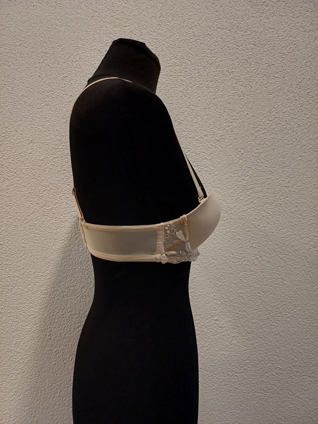Triumph Altra biancheria intima: BH – Usato da Winterthur venduto da Smily-_- 1