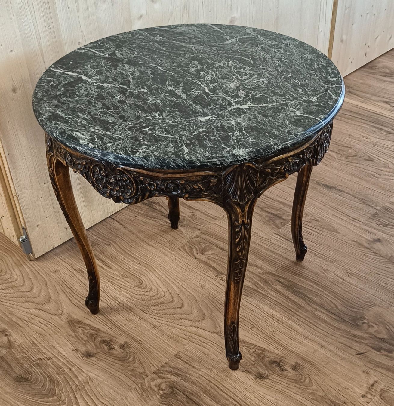 Tables: Tisch mit Marmorplatte – D'occasion à Basel par bk_brockibasel