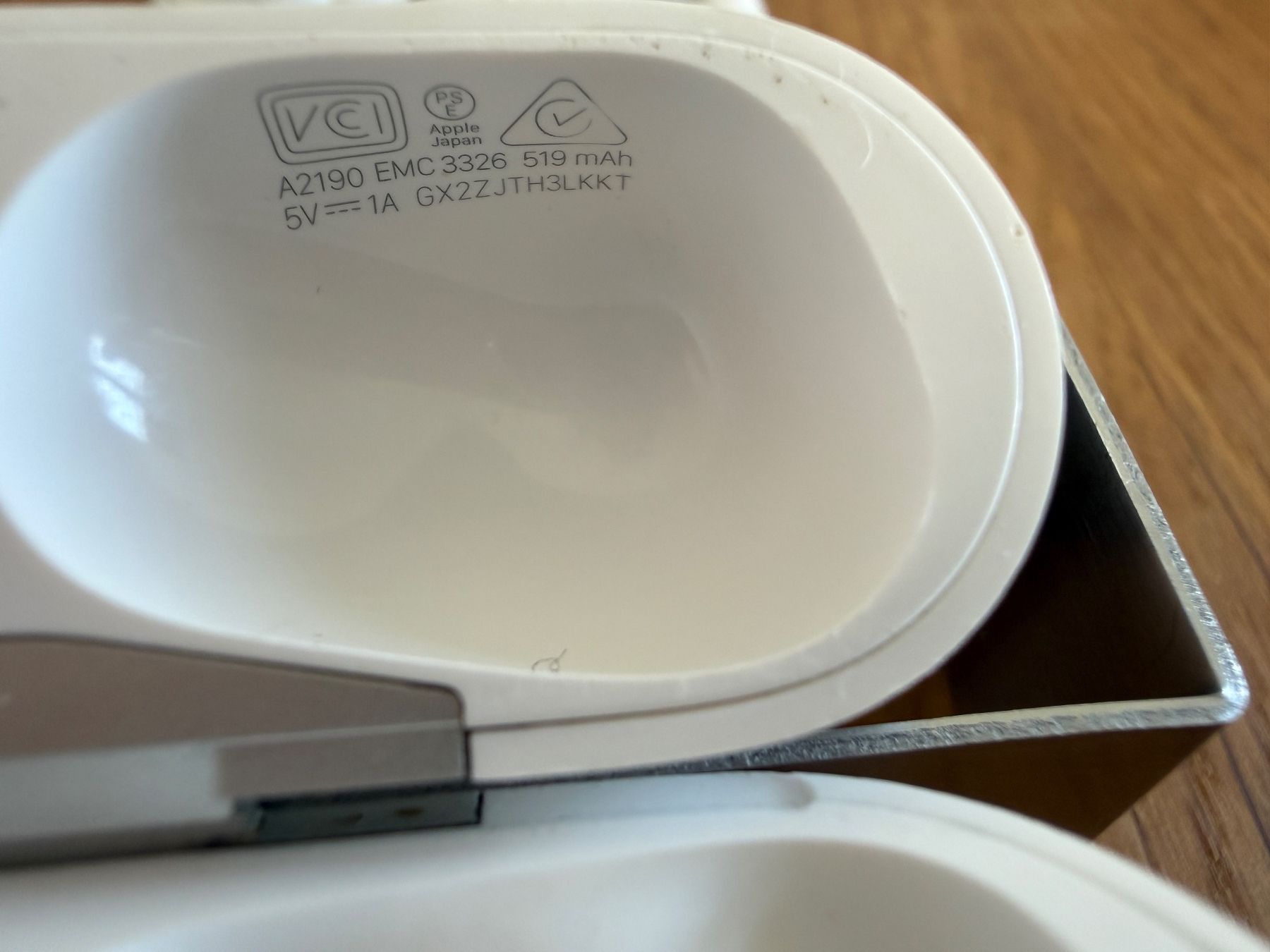 Apple Cuffie: APPLE AirPods Pro 1 – Usato da Lausanne venduto da Nine1982 2