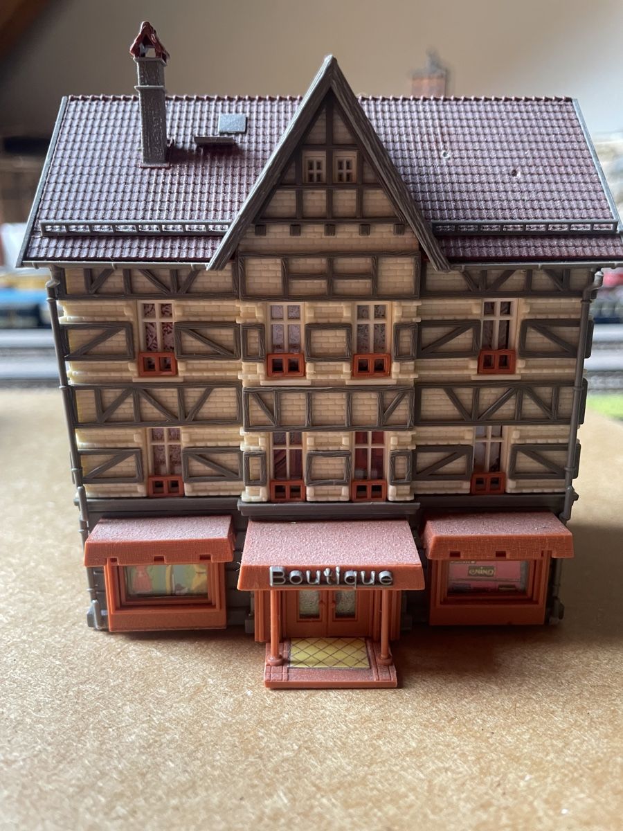 Modellini di ferrovie: Maison boutique - spur N – Usato da Bernex venduto da Nico1233