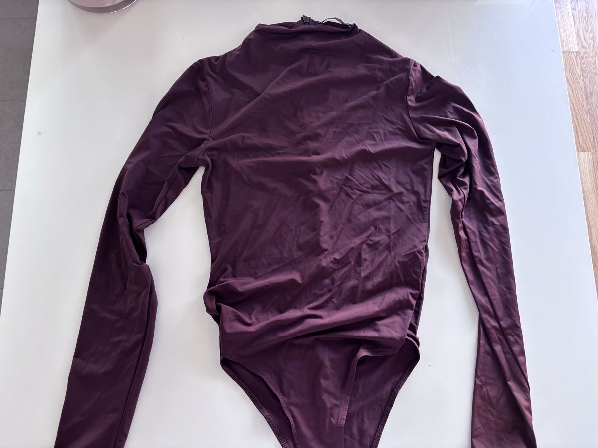 Tops: Brown body – Gebraucht aus Zürich von mat_58mf