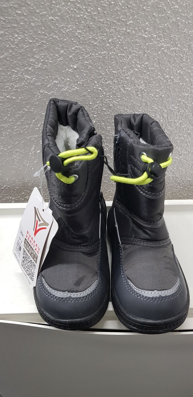 Scarpe da uomo: Neue Stiefeln Grösse 26 – Nuovo e nell'imballaggio originale da Zürich venduto da sb_t28m