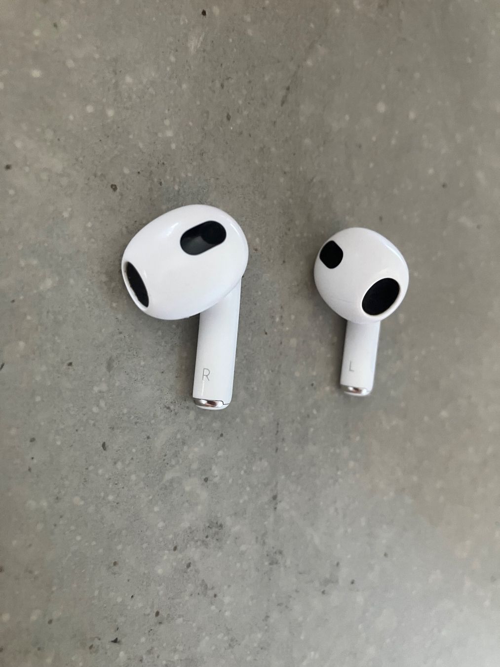 Apple Cuffie: Apple AirPods 3 – Usato da Lausanne venduto da mr.v 5