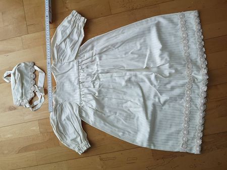 Neues süsses Designer Taufkleid und Mütze m