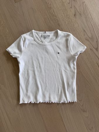 T-Shirt Tommy Hilfiger weiss gerippt Grösse 140, neu