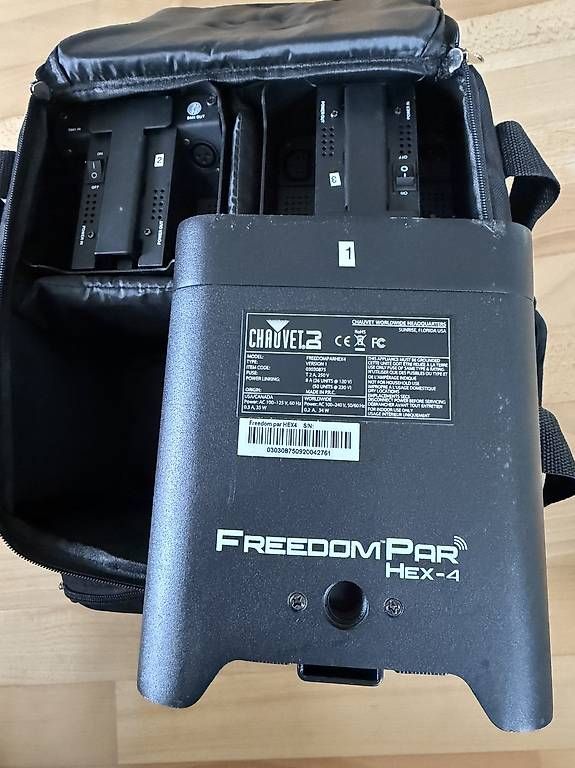 Lampade: Chauvet DJ Freedom Par Hex 4 – Usato da Wald ZH venduto da wal_snr5 1