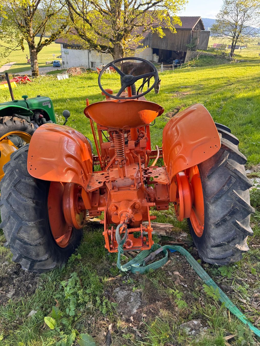 Renault Trattori: Tracteur Renault 3046 – Difettoso da La Brévine venduto da loulou19931012 2