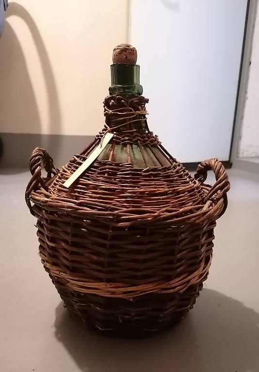 Flaschen: Antike Marc-Korbflasche – Gebraucht aus Nürensdorf von creaconcept 2