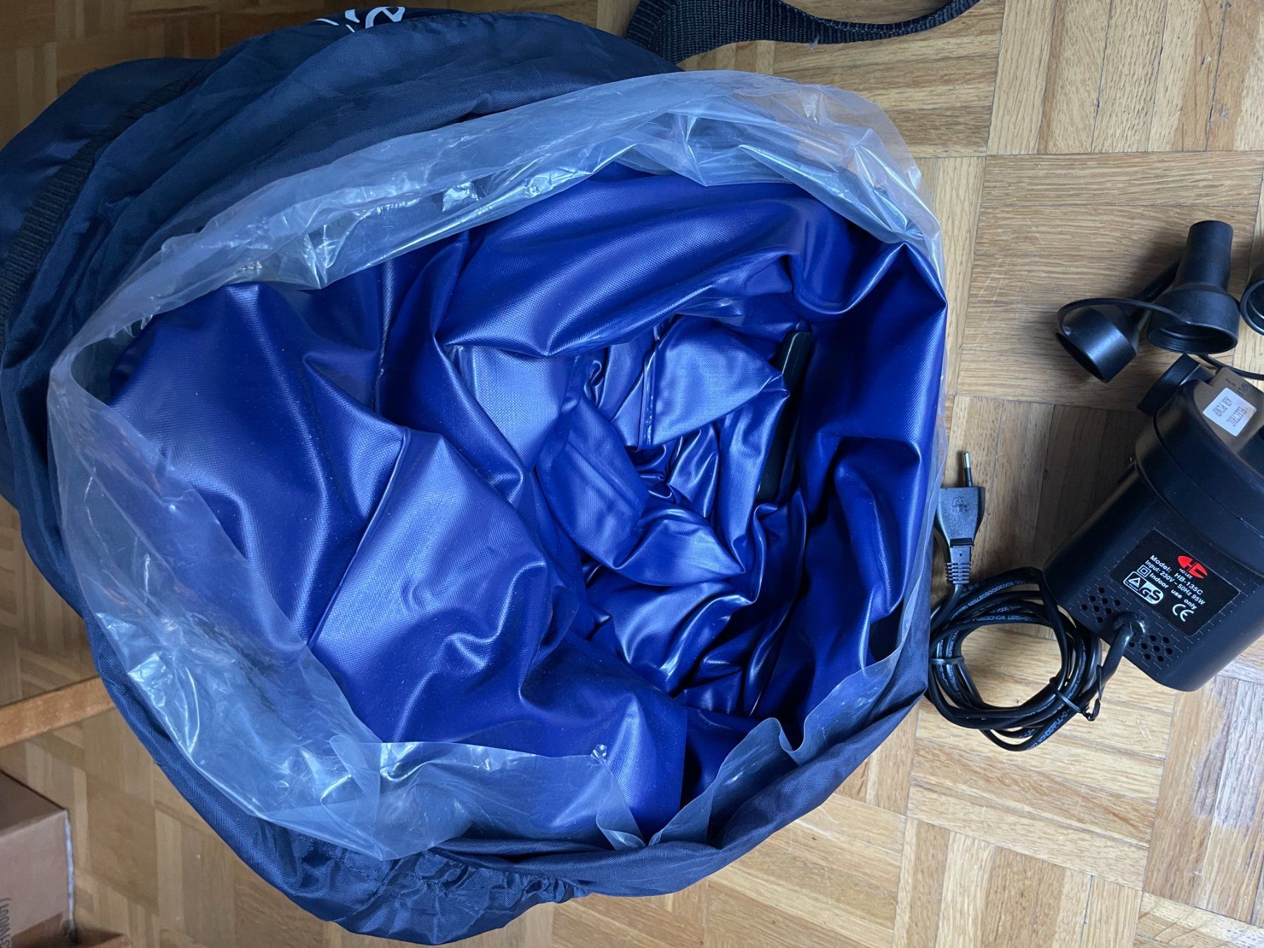Letti: Luft Bett, aufblasbares Bett – Nuovo (secondo la descrizione) da Aesch ZH venduto da 19fish58blue 2