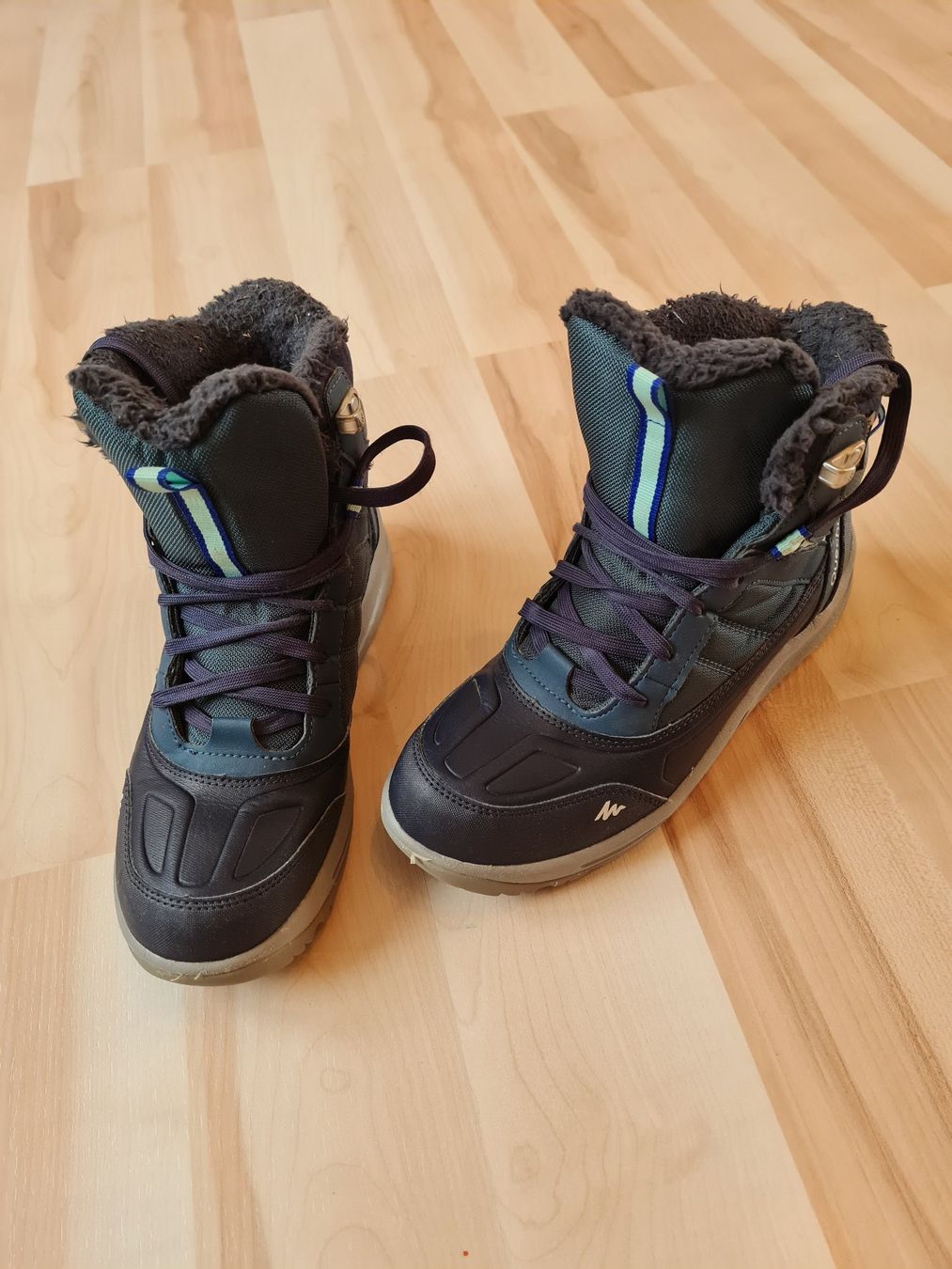 Scarpe per ragazze: Winterschuhe Gr. 37 – Usato da Ebnet venduto da Bejava