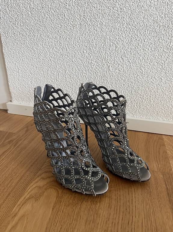 Damenschuhe: Sergio Rossi High Heels 36 – Gebraucht aus Wallisellen von MaraG91