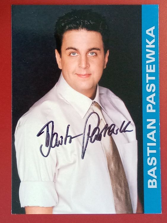 Bastian Pastewka (Suit) Silhouette En Carton Taille Mini