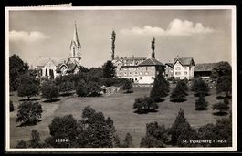 AK St. Pelagiberg, Blick zur Kirche und auf die Häuser