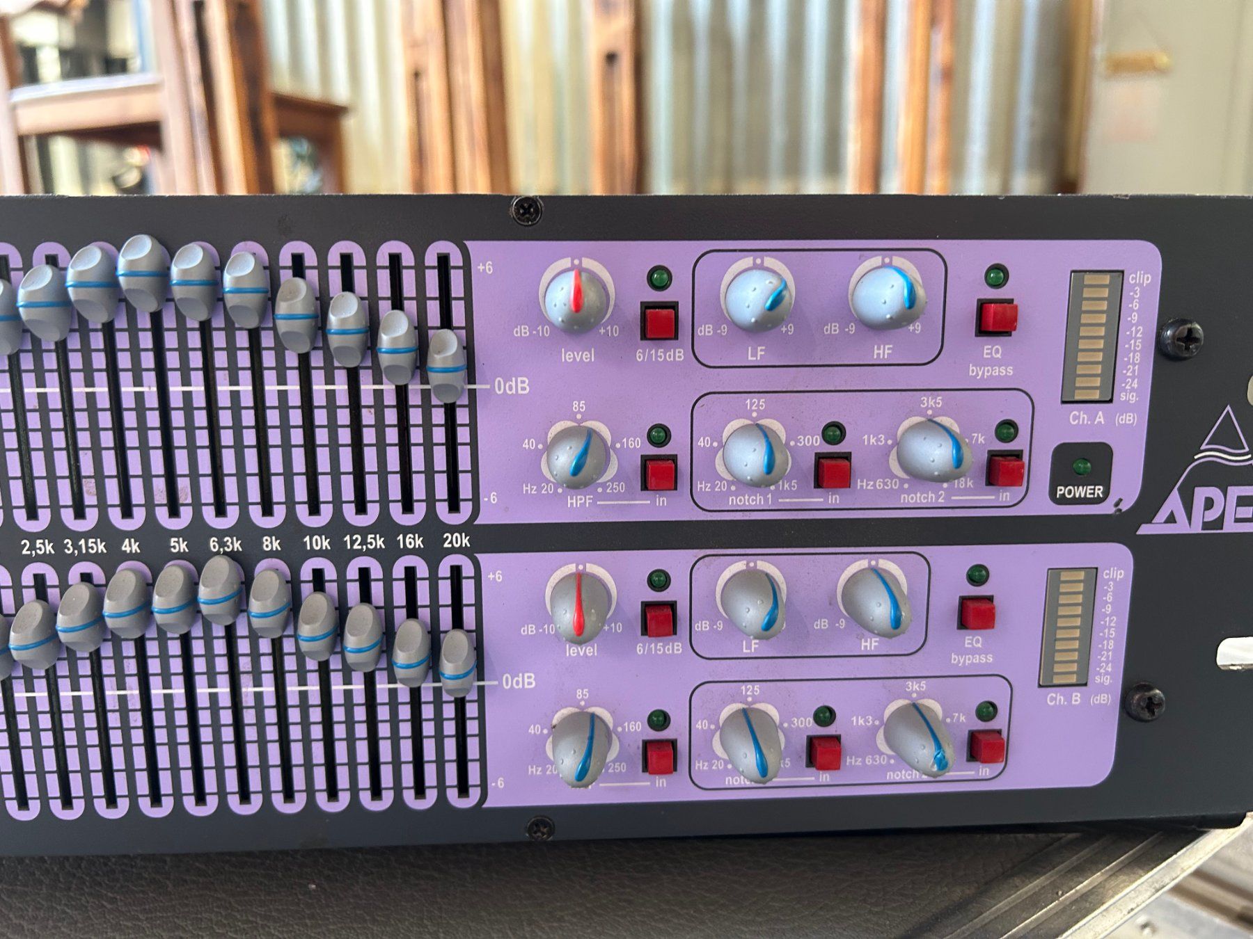 Equalizzatori: Apex DBQ Zero 2-Kanal 30-Band Grafik-Equalizer – Usato da Sugiez venduto da brockicenter 3