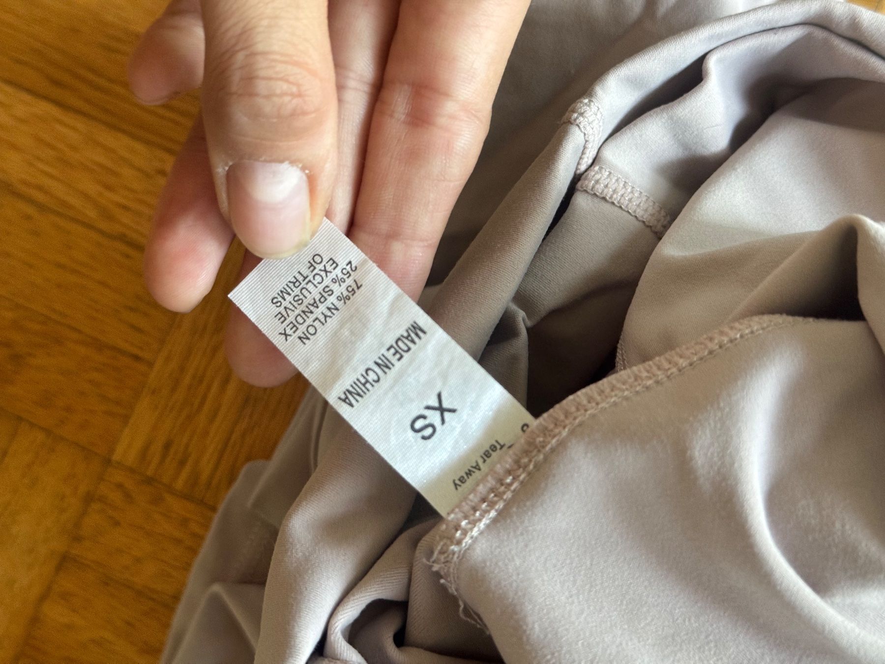 Pantaloni: Beige Nude Gym Shorts – Nuovo (secondo la descrizione) da Zürich venduto da forestF4iry 3