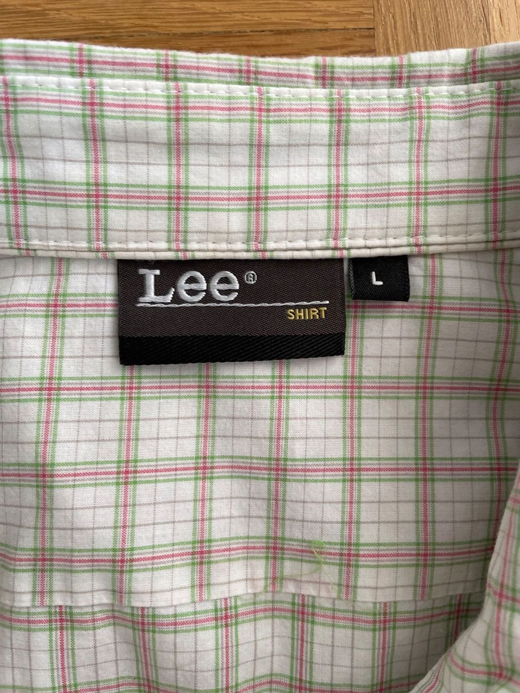 Lee Camicie: Original LEE Kurzarmhemd im Retro-Look, Grösse L – Usato da Zürich venduto da pri_ksc7 4