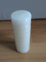 Neue, grosse weisse Kerze