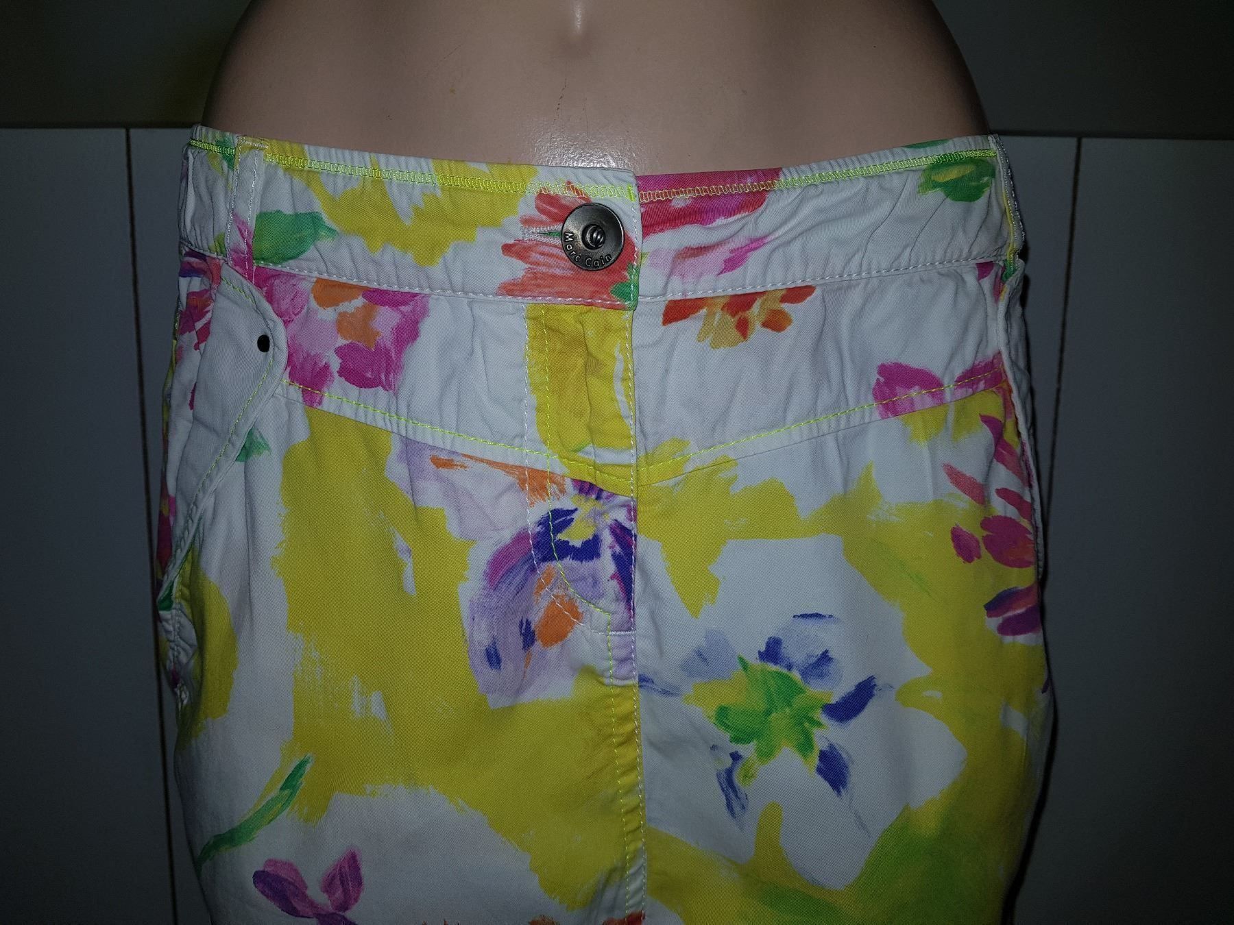 Marc Cain Gonne: MARC CAIN Jupe / Rock taille / Grosse M (2) – Usato da Cossonay-ville venduto da Super-Price-Quality 1