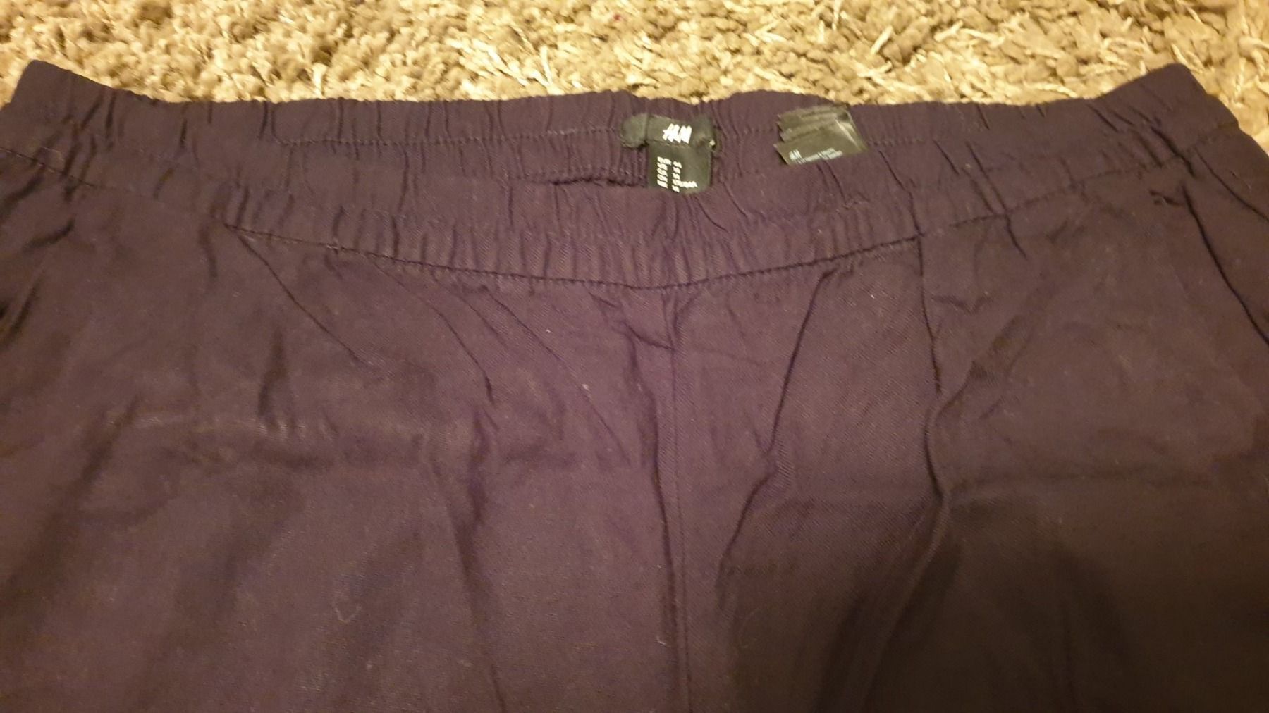 H&M Pantaloni: Damen Hose – Usato da Clarens venduto da fur_bxq2