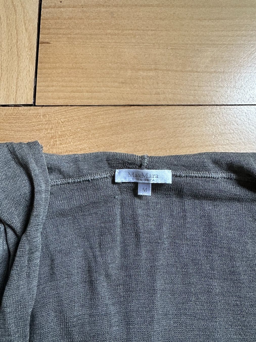 Max Mara Jacken: MAX MARA - Seide Feinstrick Jacke grau M – Gebraucht aus Zürich von Diazaio 3
