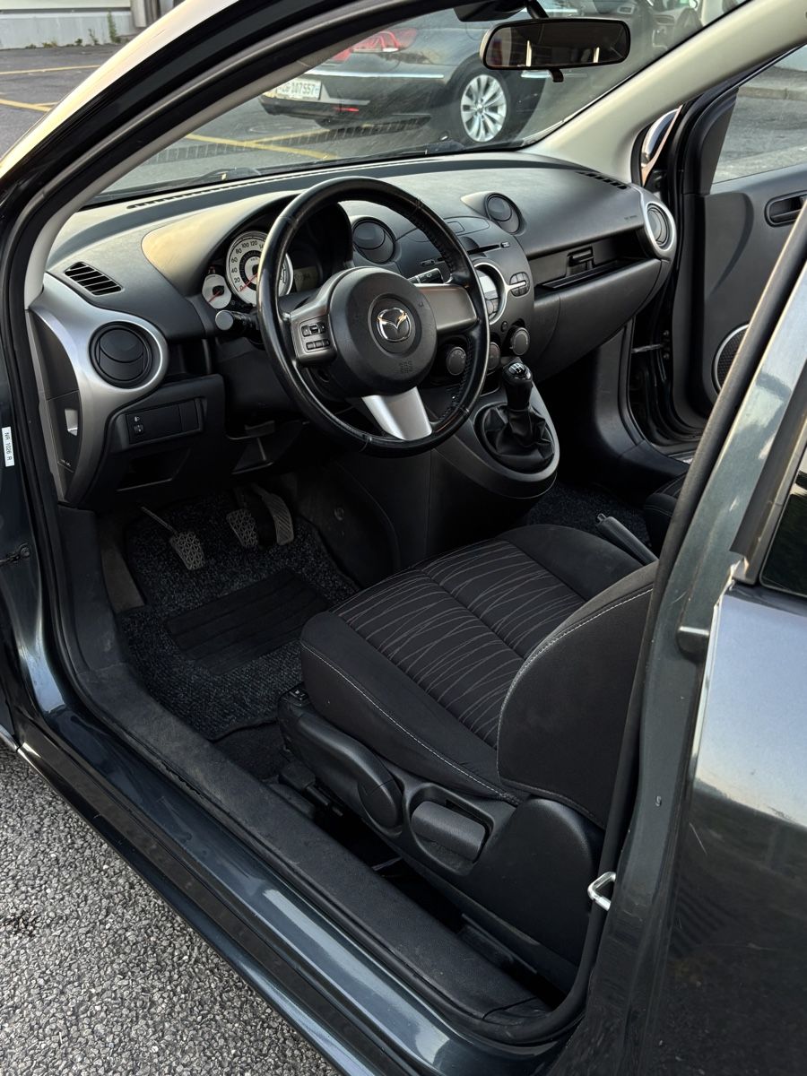Mazda Automobili: Mazda 2 1.3 HP 16V – Usato da Knonau venduto da nin_8w6x 4