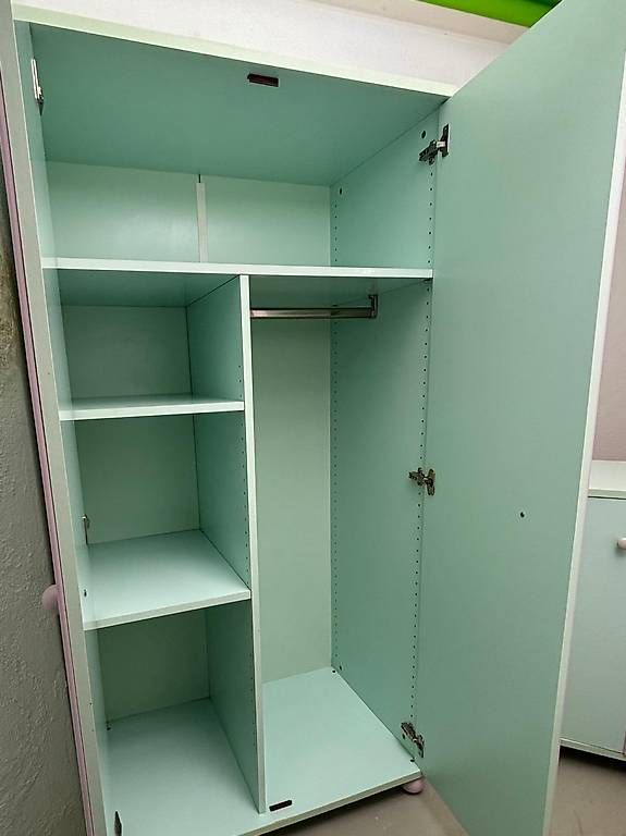 Armadi: 2 Möbel / Schränke mintgrün-rosa – Usato da Dietikon venduto da DStella66 1