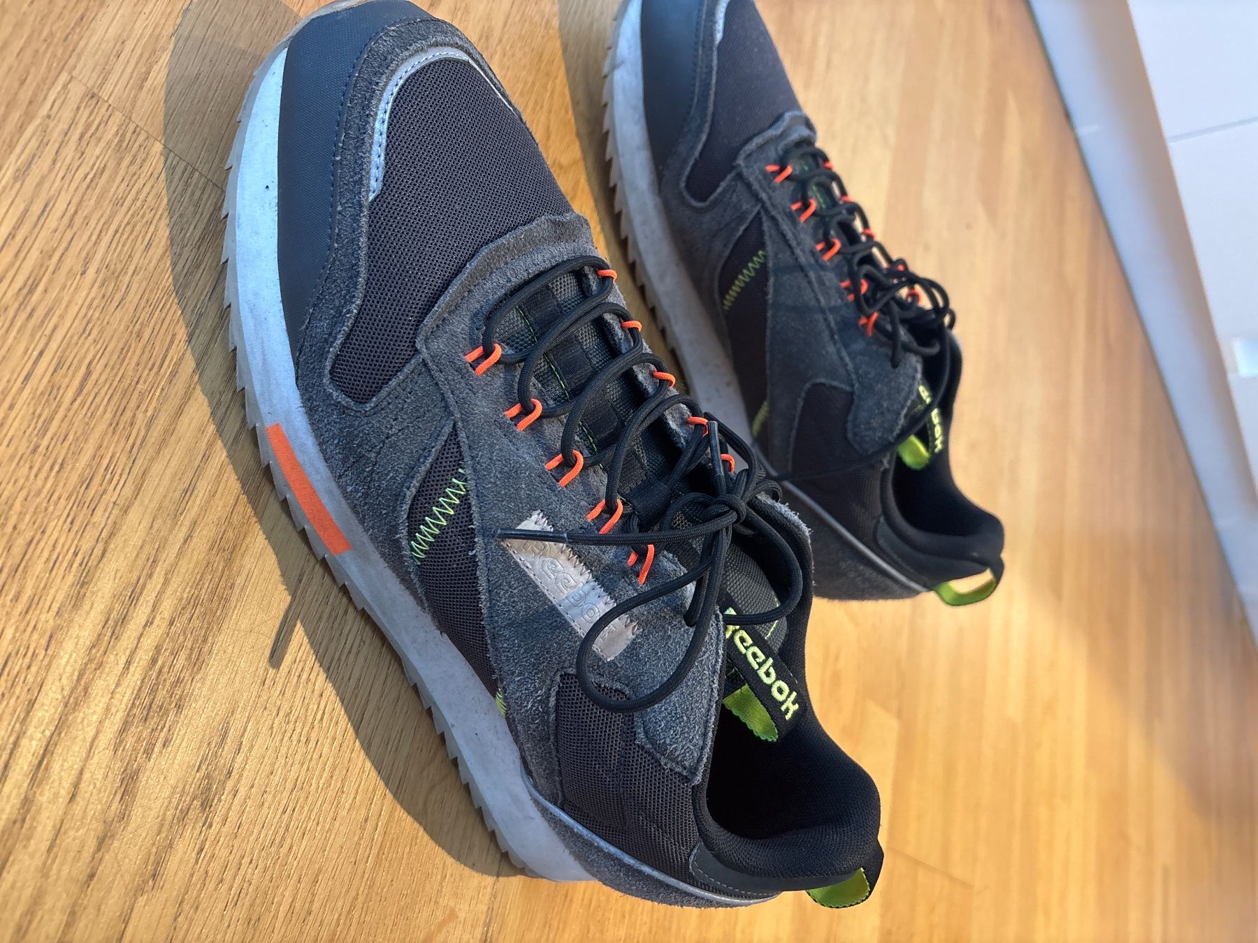 Reebok Scarpe da uomo: Reebok Classics Top Zustand – Usato da Zürich venduto da ale_wm6l 1