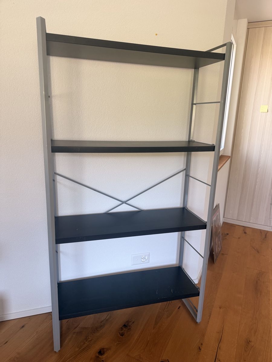 Scaffali: Regal schwarz – Usato da Balterswil venduto da new_one-123