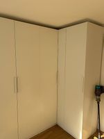 IKEA PAX Eck-Kleiderschrank 236 cm -neuwertig