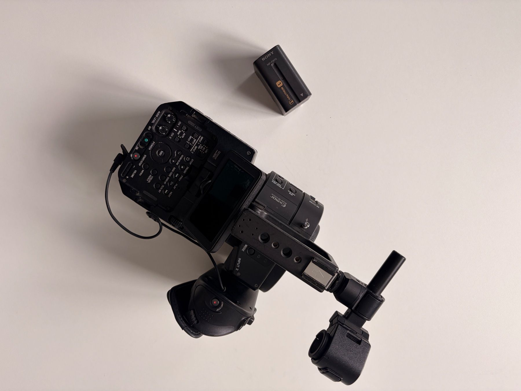 Sony Camcorder: Günstig: Sony NEX-FS700R Camcorder – Gebraucht aus Zürich von danigrunder 1