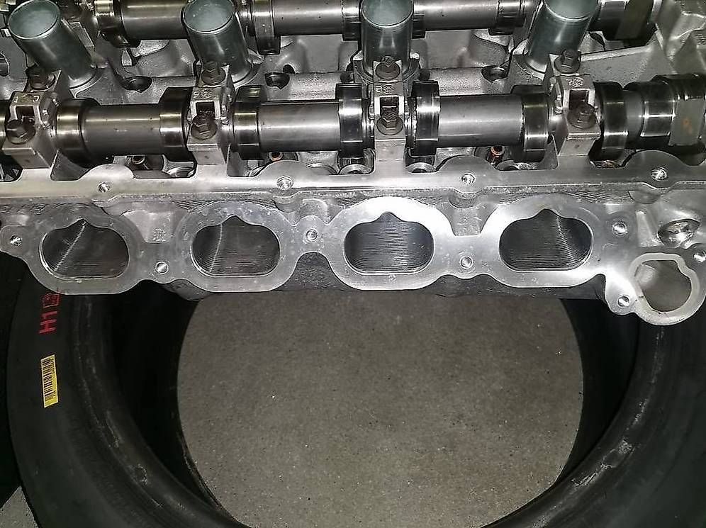 Ford Tutti pezzi di ricambio auto: Zylinderköpfe Mustang Shelby 5,2l – Usato da Dagmersellen venduto da lumaremi159 3