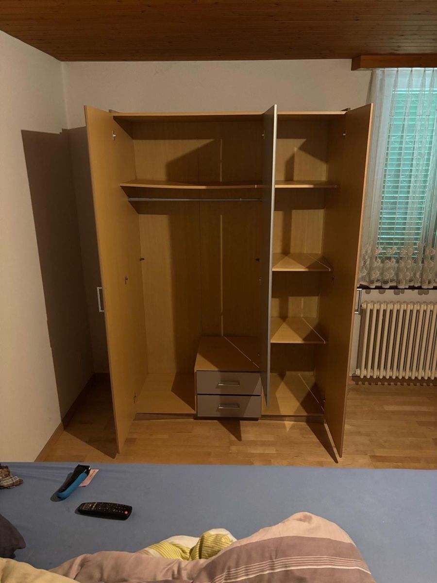 Schränke: Schrank zu verschenken – Gebraucht aus Uerkheim von kevinkevin65 1