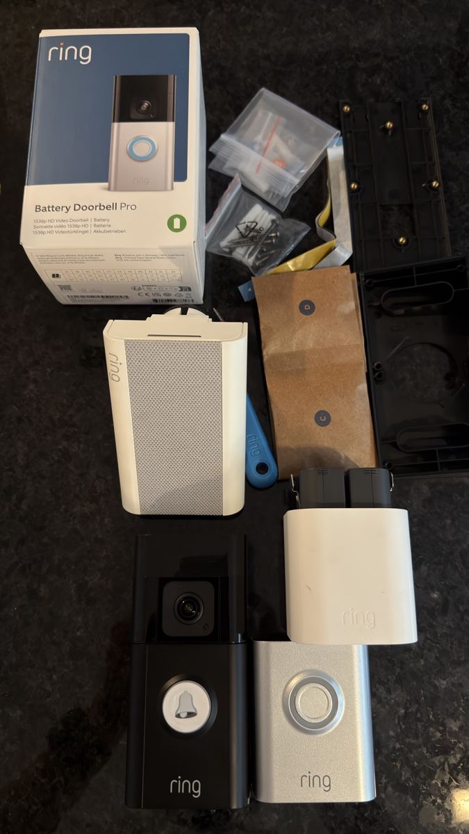 Caméscopes: Ring Doorbell Pro + Chime 2 – Neuf (Voir description) à Vevey par diogodasilva_ 1