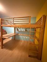 Hochbett aus Holz mit Schreibtisch gebraucht