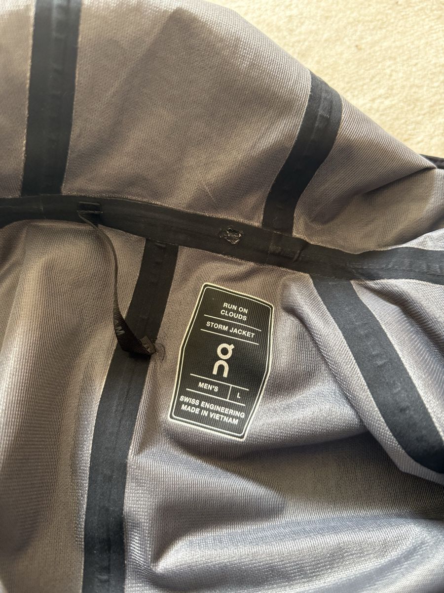 Giacche: On Storm Jacket Gr. L – Usato da Bern venduto da Laufsport3000 7