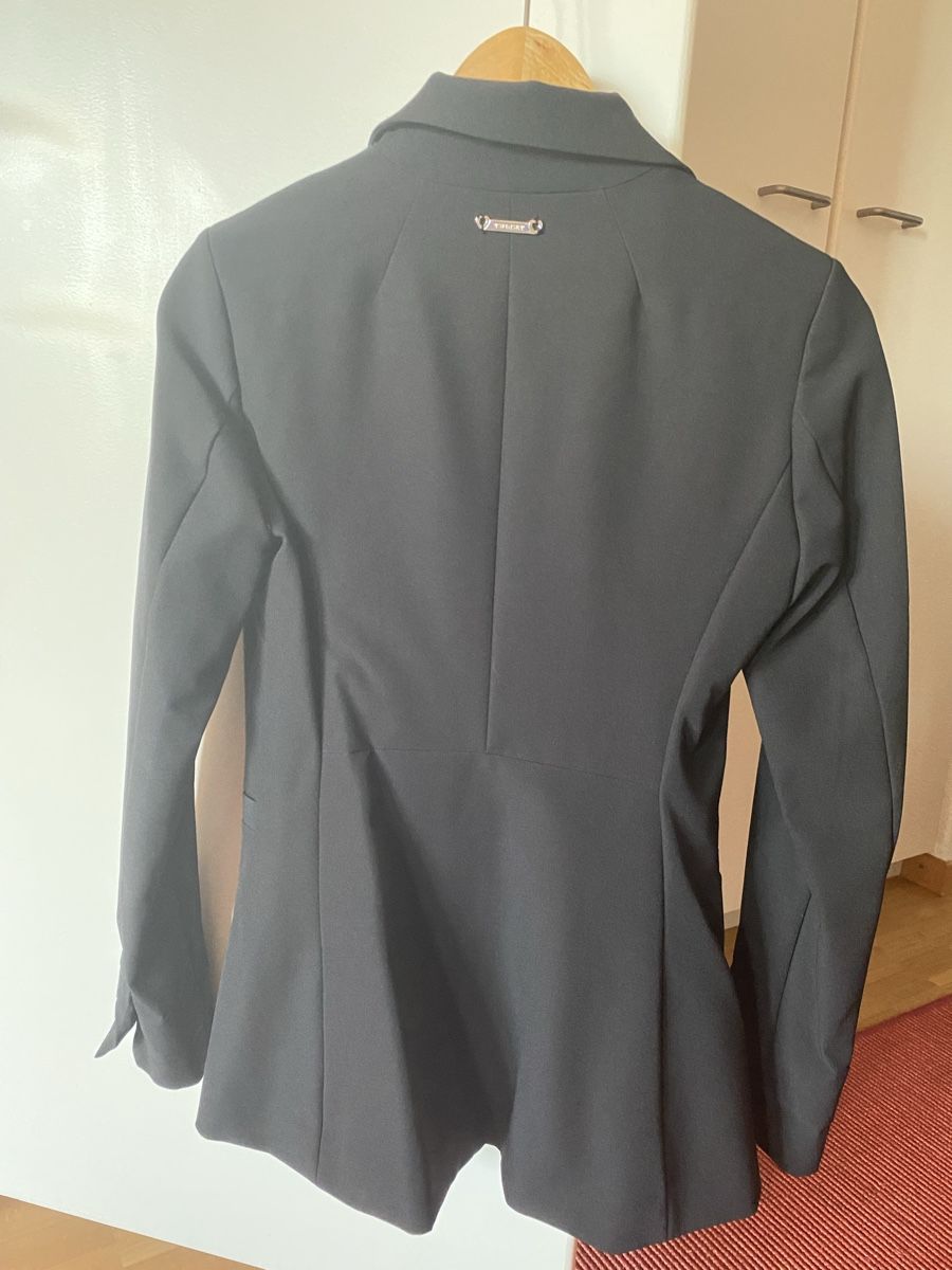 Twinset Giacche: Twinset Damen Jacke – Usato da Laupen BE venduto da ole_l8gg 2