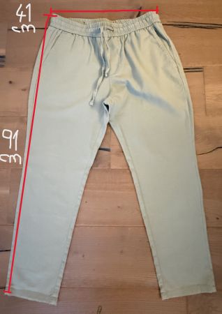Stoffhose Linus Tapered Cropped grün Grösse 41 cm neuwertig