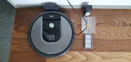 iRobot Roomba Staubsauger Roboter + Accessories Blackfriday.