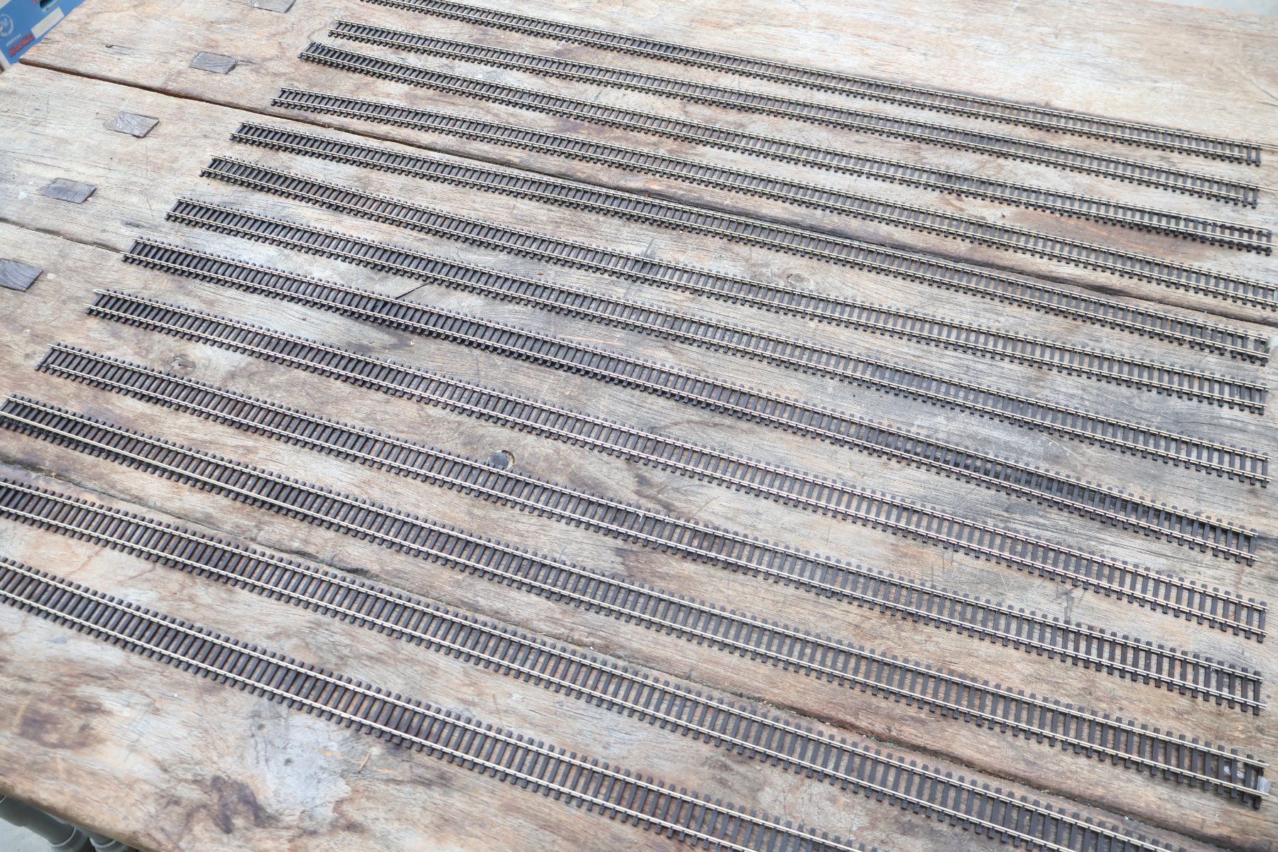 Modellini di ferrovie: PECO 13 x Flexgleis/Gerade H0 - DC ca. 90cm – Usato da Winterthur venduto da Monstera 3
