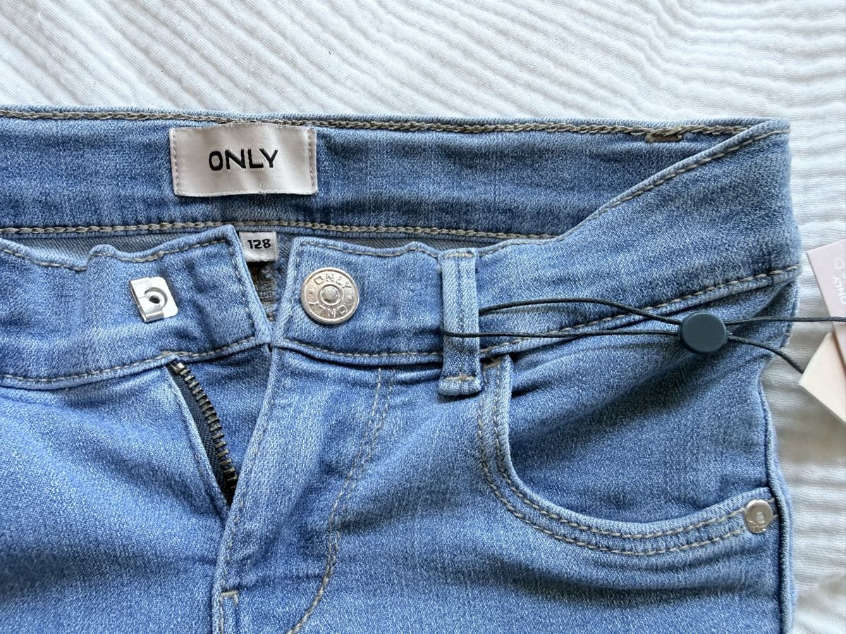 Pantalons: Jeans ONLY Kinder - Grösse 128 hellblau, NEU – Neuf avec emballage d'origine à Baden par JellyMonster 2