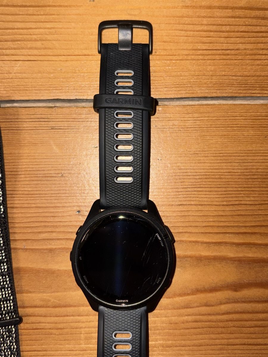Garmin Smartwatch: Montre connectée Garmin Forerunner 265 – Usato da Bouveret venduto da luc_d2lg 6
