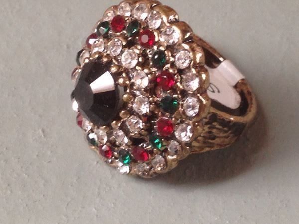 Anelli: Sehr Eleganter und Brillanter Ring – Nuovo (secondo la descrizione) da Schaffhausen venduto da vintageville