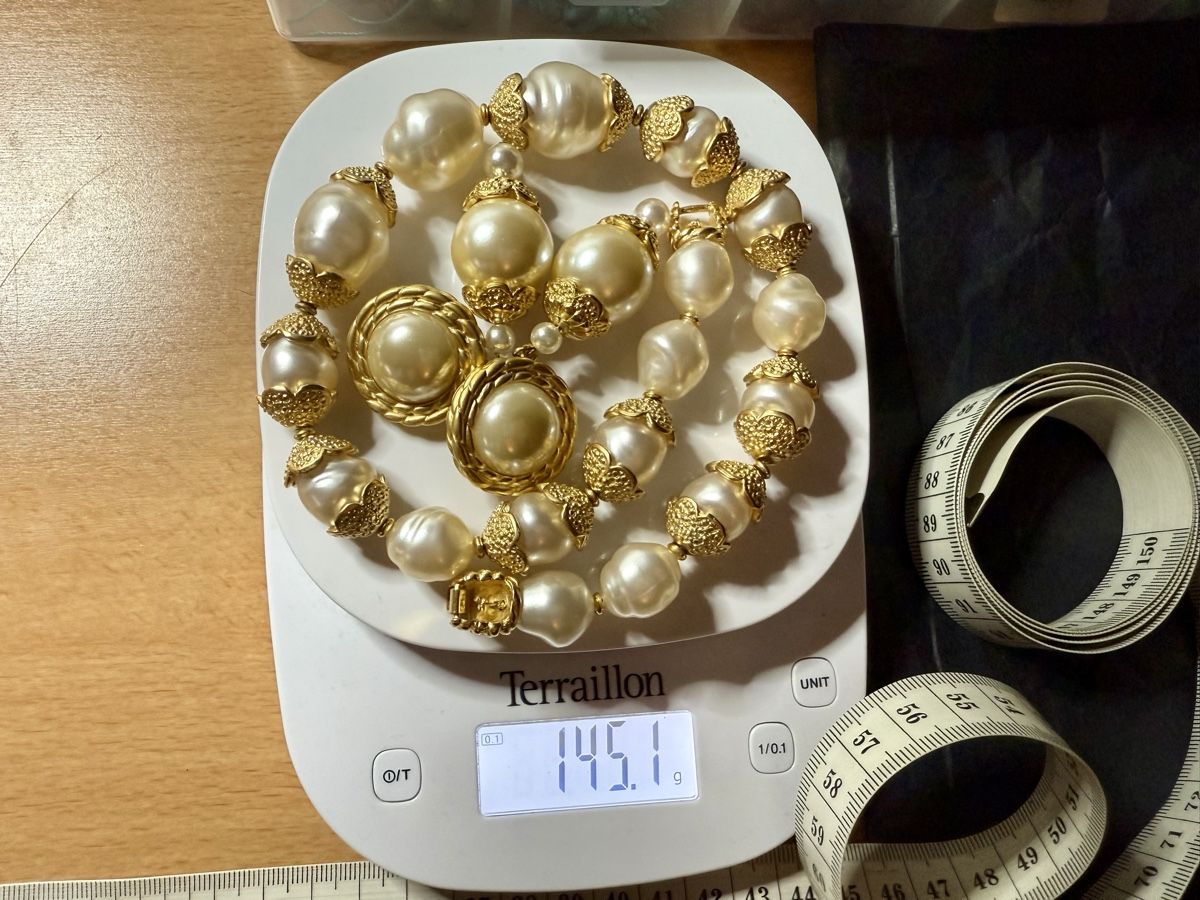Catenine: Vintage Halskette und Ohrringe mit Perlen – Usato da Lamone venduto da LaCantinaMagica 8
