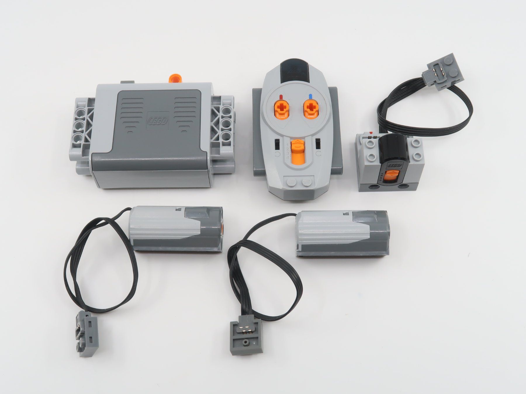 Lego Spielzeuge: Lego Technic Power Functions Set Motor Steuerung Batteriebox – Gebraucht aus Oberwil b. Büren von nih_qt5f